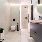 Bella Vista - 3pok, 4 Lozkz, Centrum, Parking, Winda, Widok Na Rzeke, Netflix Apartman *
