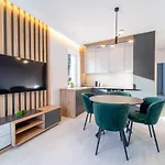 Bella Vista - 3pok, 4 Lozkz, Centrum, Parking, Winda, Widok Na Rzeke, Netflix Iława