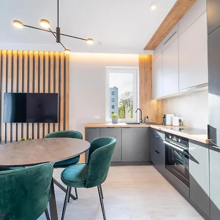 Bella Vista - 3pok, 4 Lozkz, Centrum, Parking, Winda, Widok Na Rzeke, Netflix * Iława