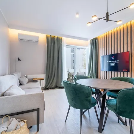 Apartment Bella Vista - 3pok, 5 Lozek, Centrum, Parking, Winda, Widok Na Rzeke, Netflix *